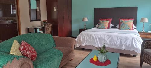 Oudtshoorn House | Karoo Sun Guest House