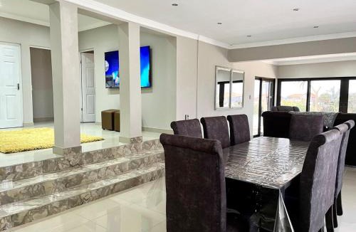Bluff House | Regent House