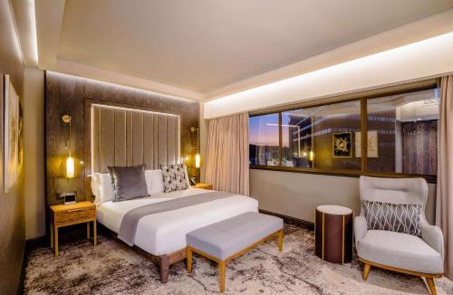 Greater Johannesburg Metropolitan Area Hotel | Sandton Sun and Towers