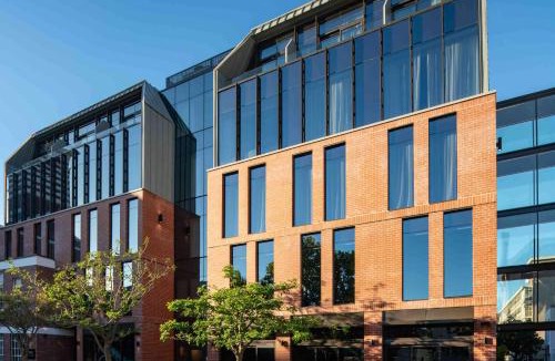 Cape Town City Centre Hotel | Canopy By Hilton Cape Town Longkloof