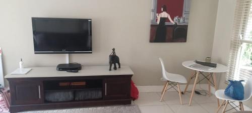 Lakeside House | Tranquil Tokai