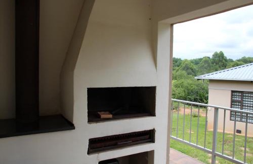 White River Apartment | Emlanjeni Guest Lodge