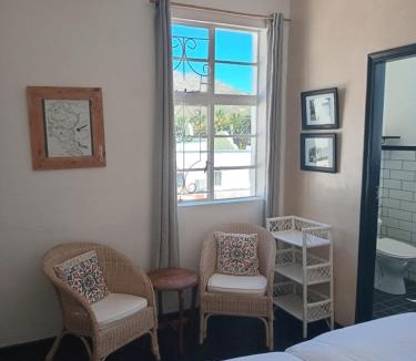 Simon's Town Hotel | Cozy room in the Heart of Simon's Town
