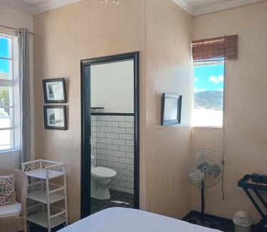 Simon's Town Hotel | Cozy room in the Heart of Simon's Town