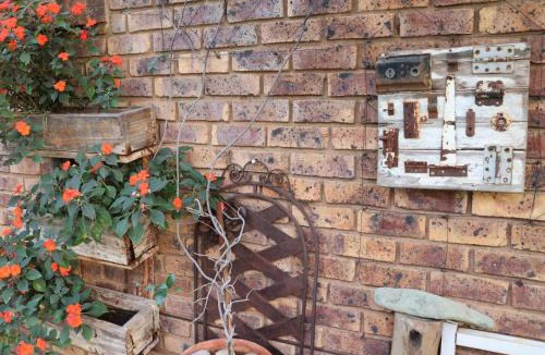 Roodeplaat Apartment | Monkey Thorn