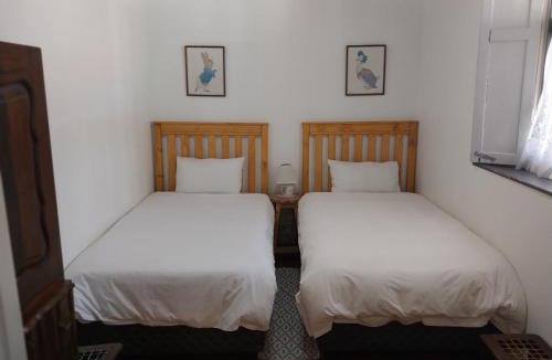 Robertson House | Arnheim Guest Cottage