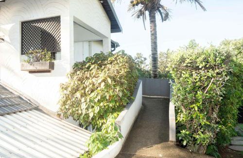 Shaka's Rock Apartment | Ocean Gorge Seafront Accommodation