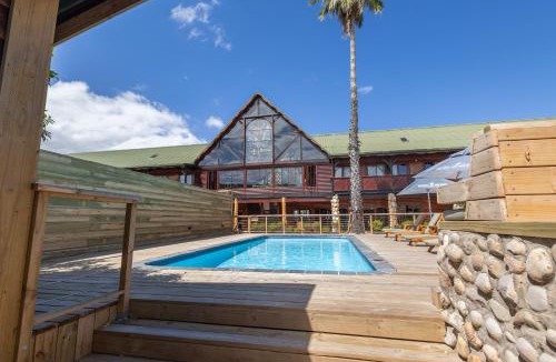 Knysna Central Hotel | Knysna Log-Inn Hotel