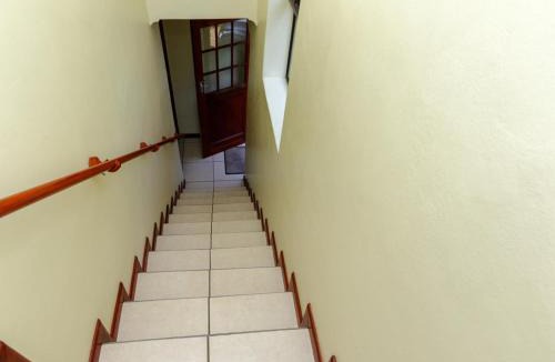 Bergvliet House | Ascot Gardens Self Catering