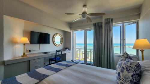 Big Bay Hotel | The Blue Peter Hotel