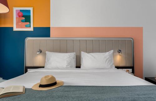 Claremont Hotel | Neighbourgood Newlands