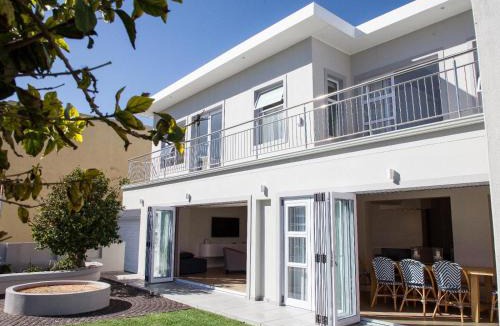 Melkbosstrand Villa | Huus Dejuna
