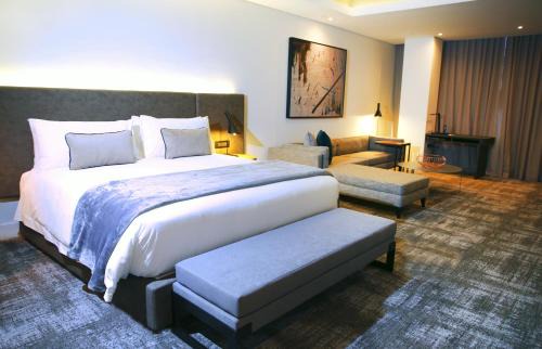 Cape Town City Centre Apartment | The Capital Mirage