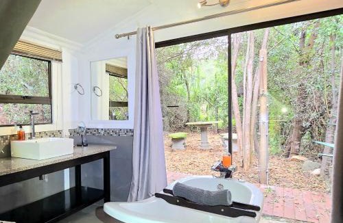 Schoemanshoek Bed & Breakfast | Old Mill Lodge, Seasonal Working Ostrich Farm & Restaurant, Oudtshoorn