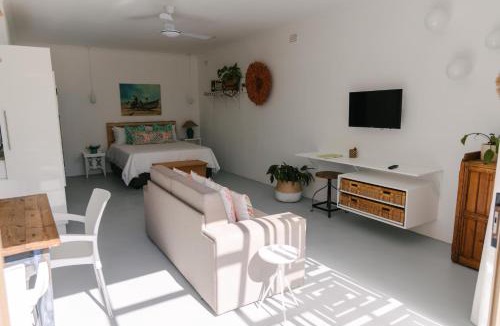 Somerset West House | McLeod's & Stuart's Cottage
