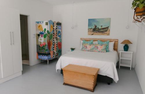 Somerset West House | McLeod's & Stuart's Cottage
