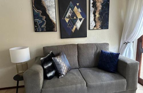 Lone Hill Apartment | Luxurious Condo in Fourways - A Hotel Experience with a Personal Touch