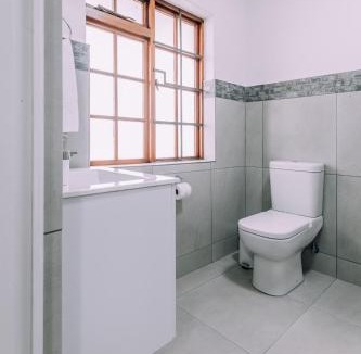 Panorama House | Cornerstone Guesthouse Alk Van Zyl