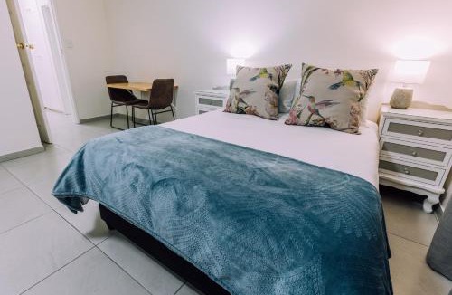 Panorama House | Cornerstone Guesthouse Alk Van Zyl