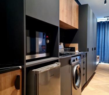 Century City Apartment | 9 Palms by Smart City Stays