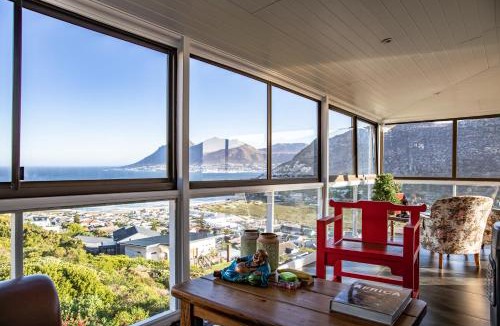 Fish Hoek Villa | Mettahouse CT Luxury Residence Sauna Hot Tub Spectacular Sea Views
