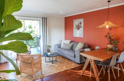 Port Elizabeth House | Soutelande Country Stay Near the Beach