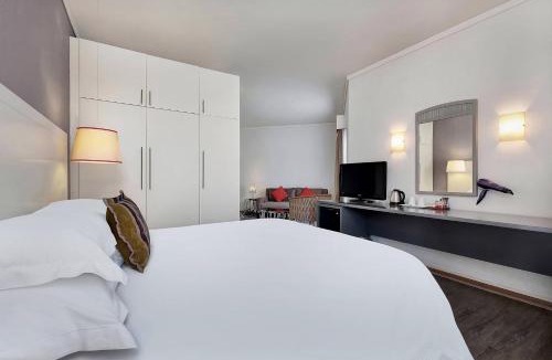 Greater Johannesburg Metropolitan Area Hotel | Protea Hotel by Marriott Midrand