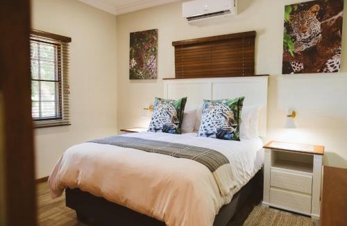 Monzi SH House | Monzi Safari Lodge