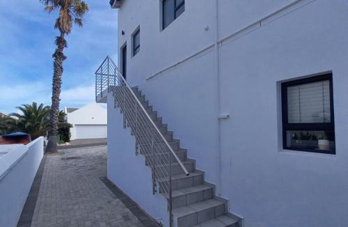 Shelley Point Apartment | 6 on Third