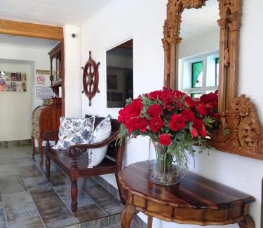 Gordons Bay Central House | Big Skies Guesthouse