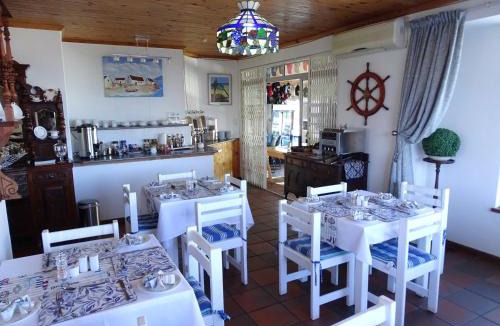 Gordons Bay Central House | Big Skies Guesthouse