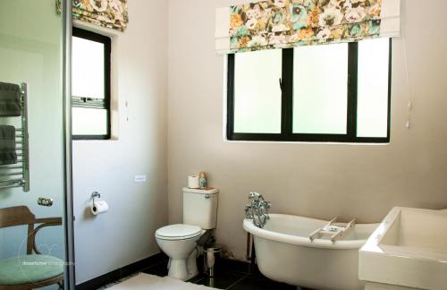 Curry's Post House | Newstead Farm - Country Cottages