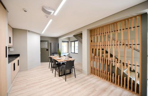 Rondebosch Apartment | All Africa House (University Of Cape Town)
