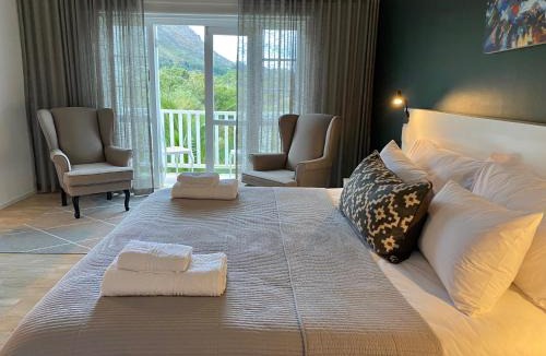 Hout Bay Hotel | Vida Nova Retreat