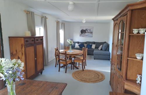 Beaufort West Apartment | De Hoop Guest Farm