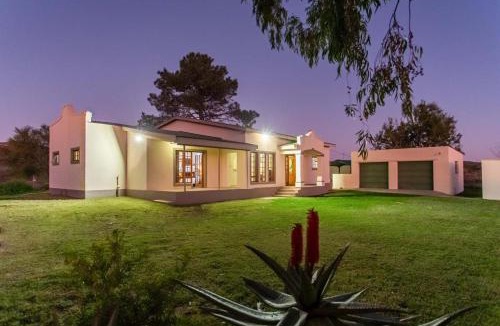 Route 62 Apartment | Kammanassie Farmstay