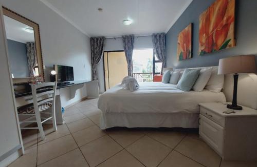 St. Lucia Hotel | Elephant Lake Hotel