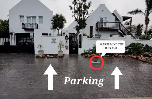 Welgemoed Apartment | Cape Dutch Flair