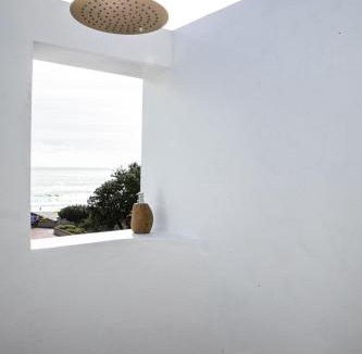 Camps Bay Hotel | Sea Castle Hotel Camps Bay