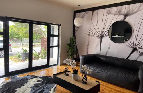 Beaufort West Apartment | Boma Choma