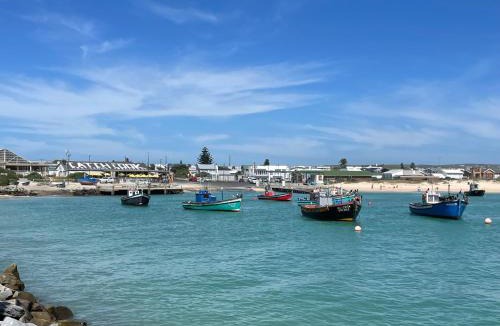 L'Agulhas House | Cliff Haven
