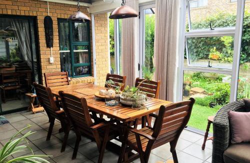 L'Agulhas Bed & Breakfast | The Sun Catcher Bed & Breakfast