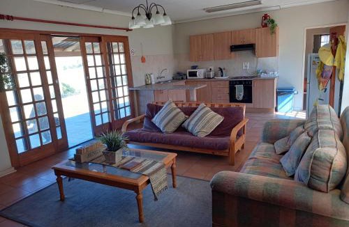Emadlangeni House | Luiperdkloof Trout Lodge