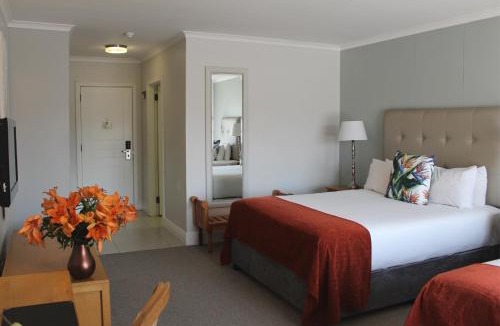 Durban North Hotel | The Riverside Hotel
