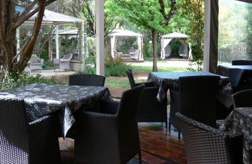 Komani Hotel | The Gallery