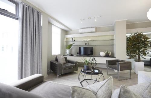 Sea Point Hotel | The Hyde All Suite Hotel