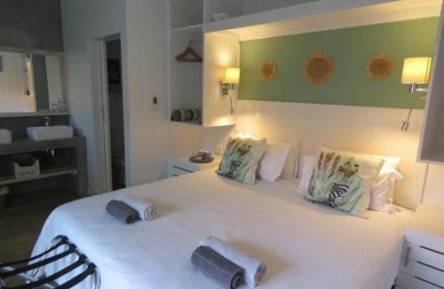 Scottburgh Bed & Breakfast | Bare Feet B&B