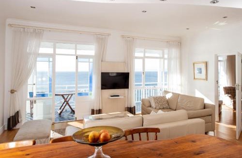 Fish Hoek Apartment | A Whale of a Time