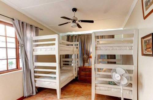 Strand House | Strand Guesthouse