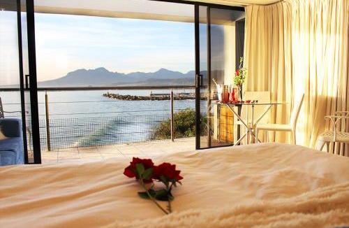 Gordons Bay Central Apartment | 185 on BEACH Boutique Suites